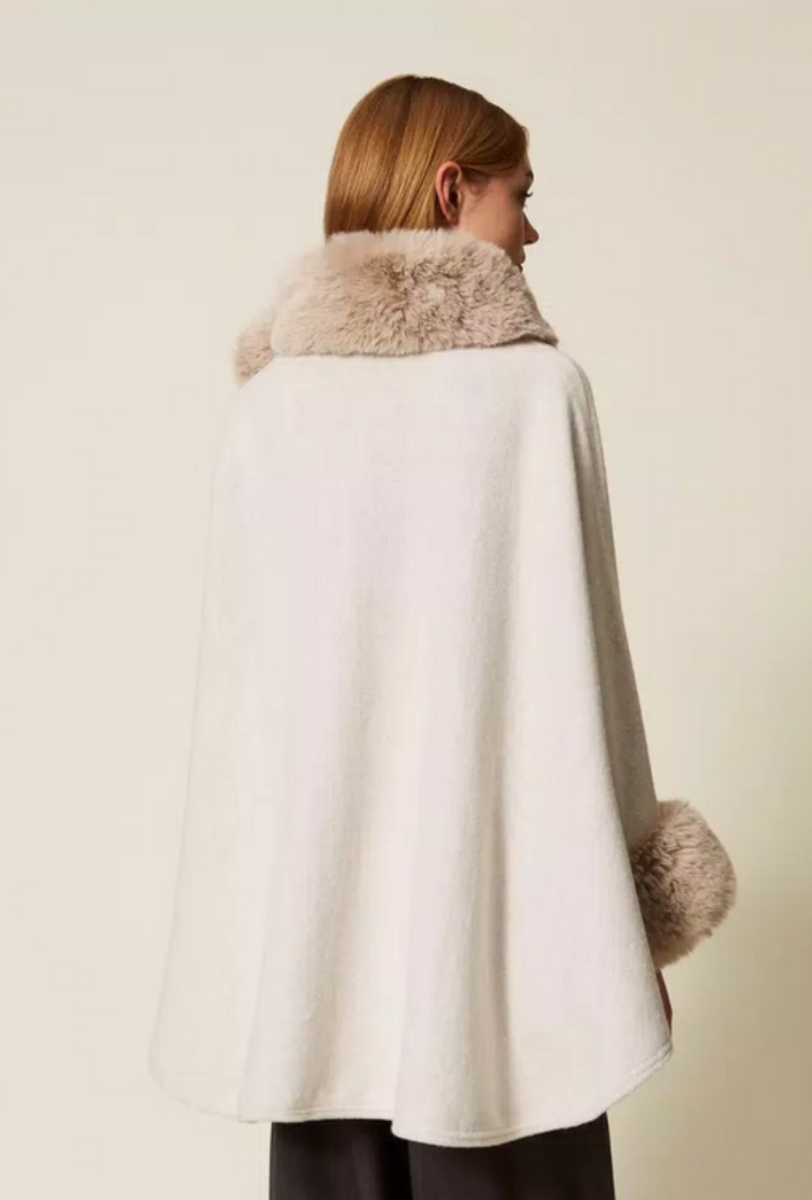 Poncho mit Kunstpelz