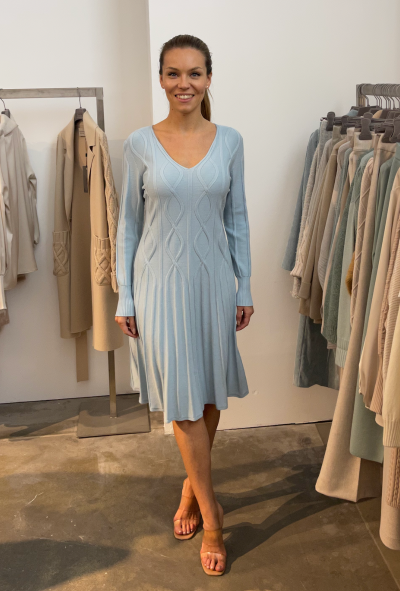 D. EXTERIOR Kleid